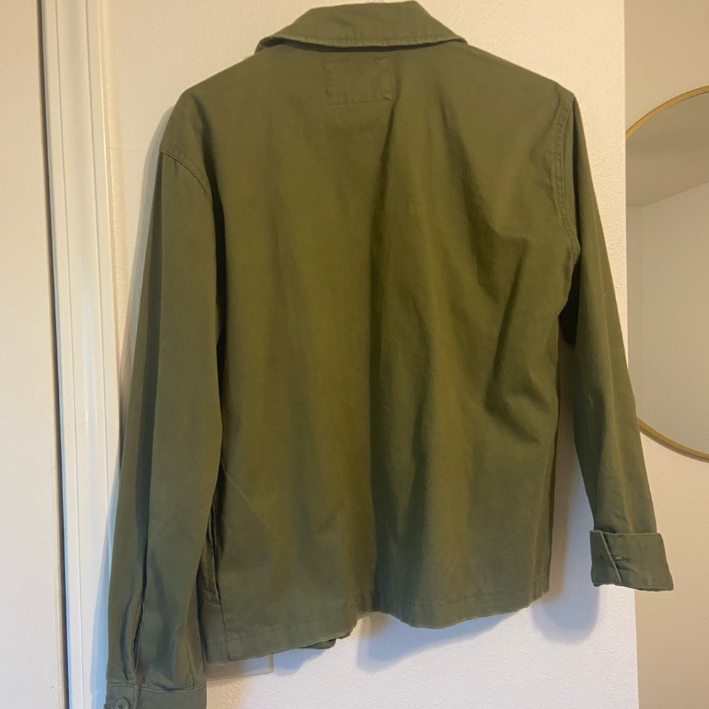 Shacket - Picture 2 of 2